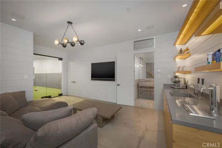 2903 Manhattan Avenue A, Manhattan Beach, California 90266