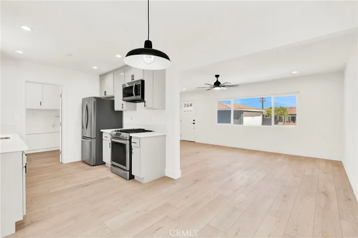 Rear Unit- Kitchen