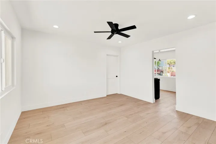 Front Unit- Living Room