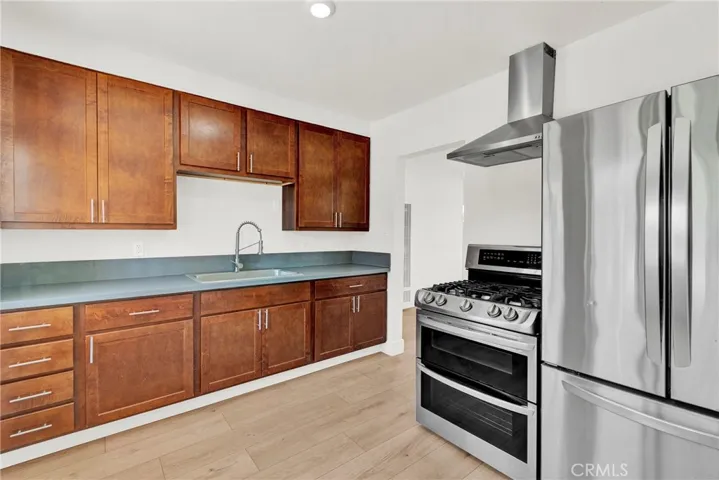Front Unit- Kitchen