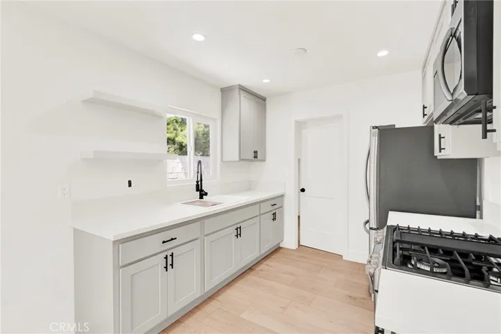Rear Unit- Kitchen