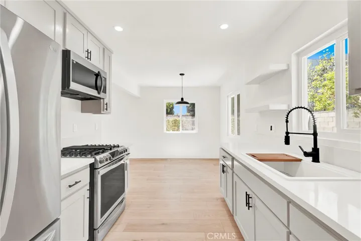 Rear Unit- Kitchen