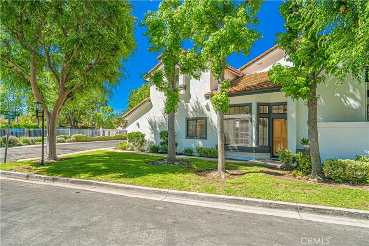 Front of property, end with yard
