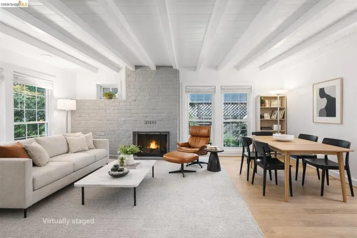 Main House - Virtually Staged