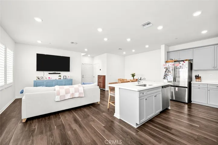 4208 S Laguna, Ontario, California 91761