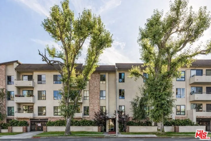 1167 Roxbury Drive 203, Los Angeles, California 90035