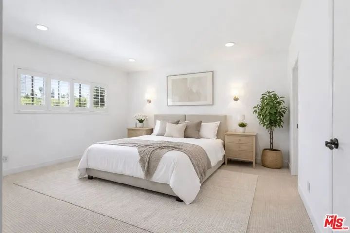 1167 Roxbury Drive 203, Los Angeles, California 90035