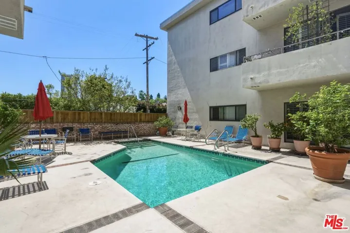 1167 Roxbury Drive 203, Los Angeles, California 90035