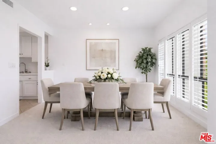 1167 Roxbury Drive 203, Los Angeles, California 90035