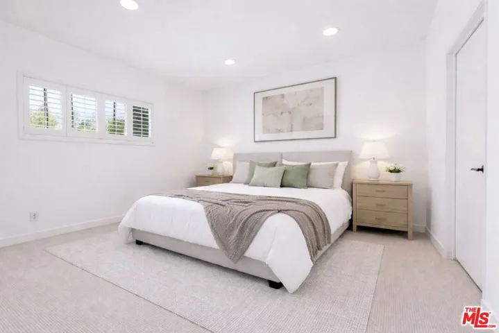 1167 Roxbury Drive 203, Los Angeles, California 90035