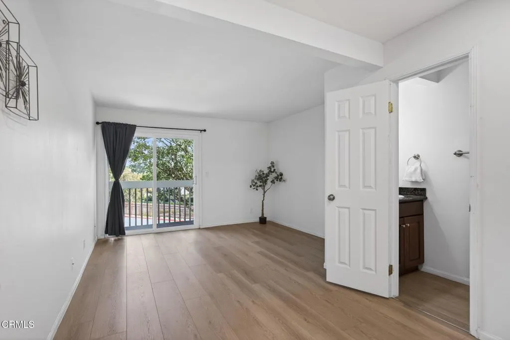 225 S. Ventura Rd. #101