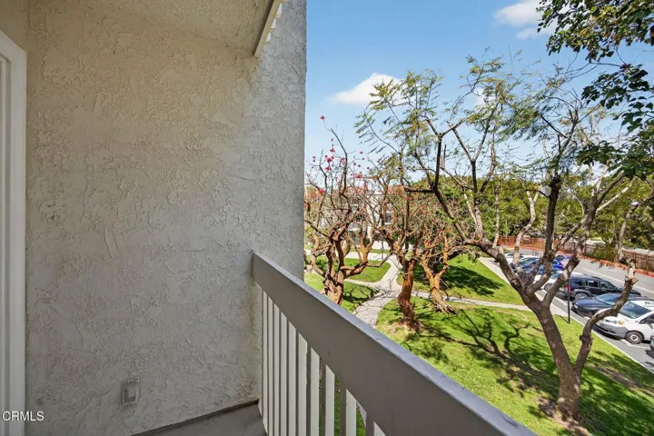 225 S. Ventura Rd. #101