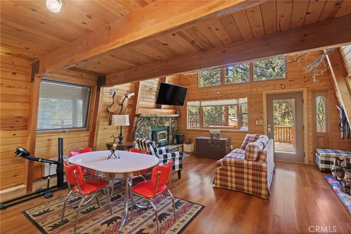 1950s kitchen and living room open floor plan