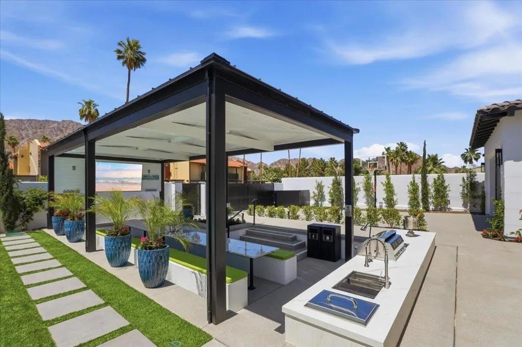 Sunken Patio and BBQ
