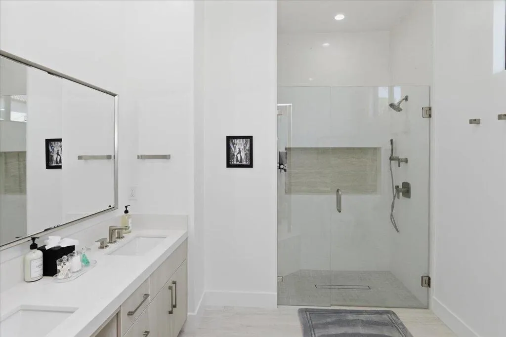 Ensuite Bath