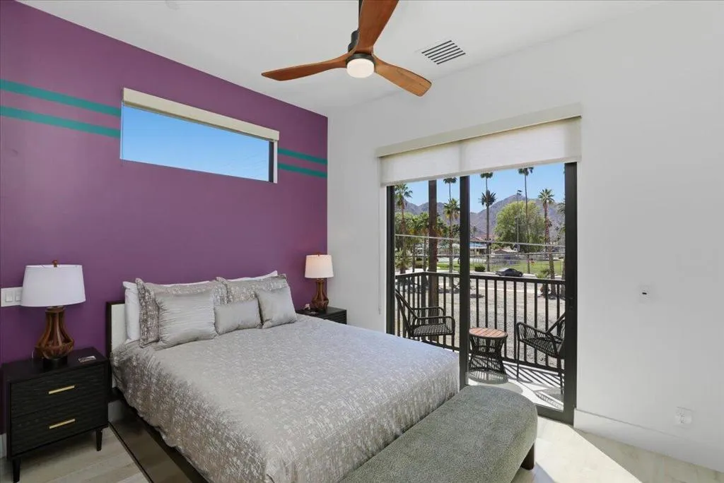 California Chrome Rm w Balcony