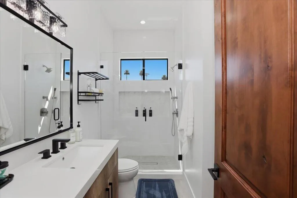En Suite Bath
