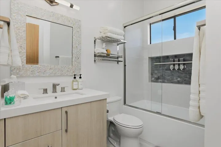 En Suite Bath