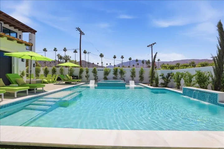 Almost a 1,000 Sq Ft Pool