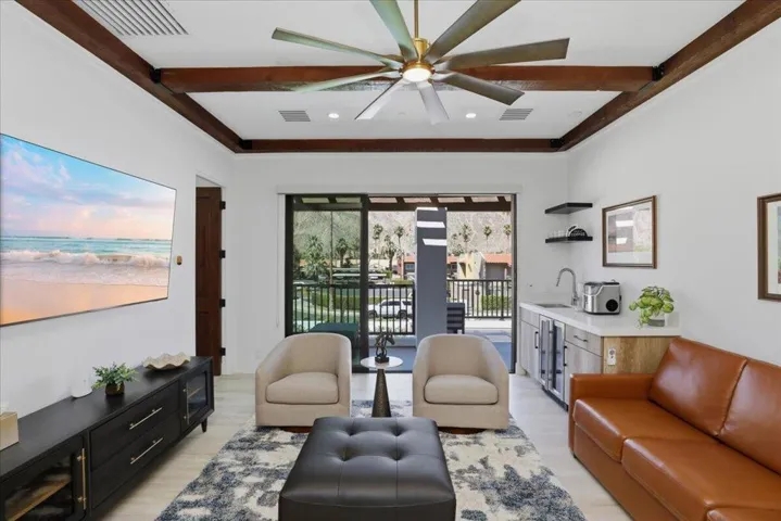 Derby House-Loft with 75 inch TV