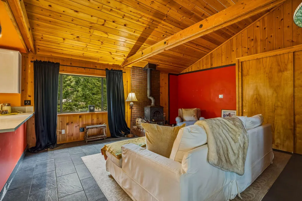 25106RimRockRd-43