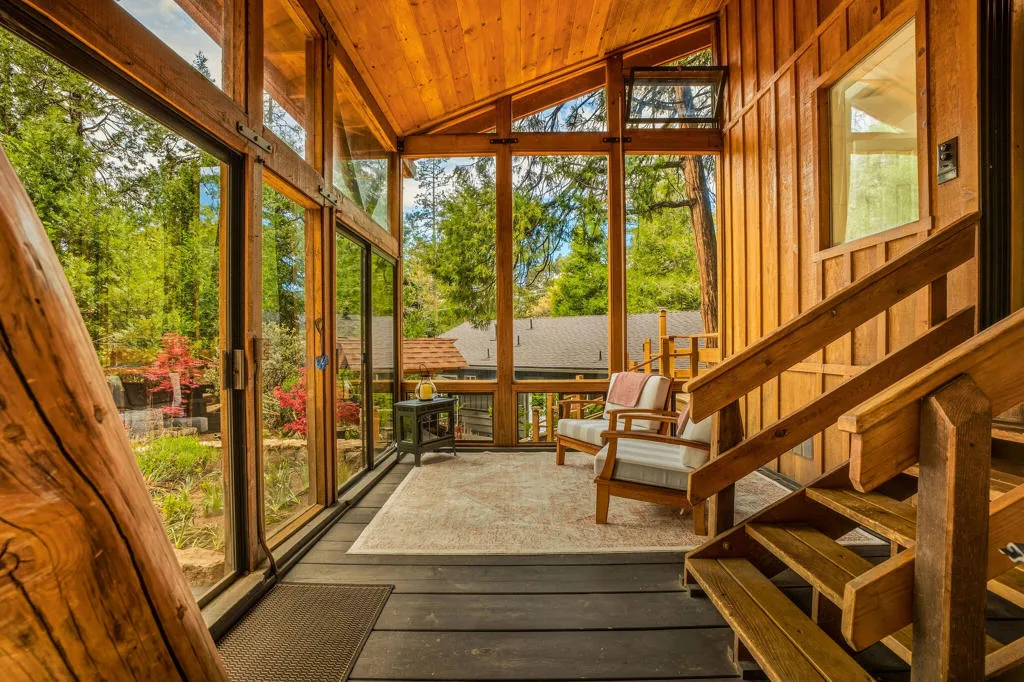 25106RimRockRd-53