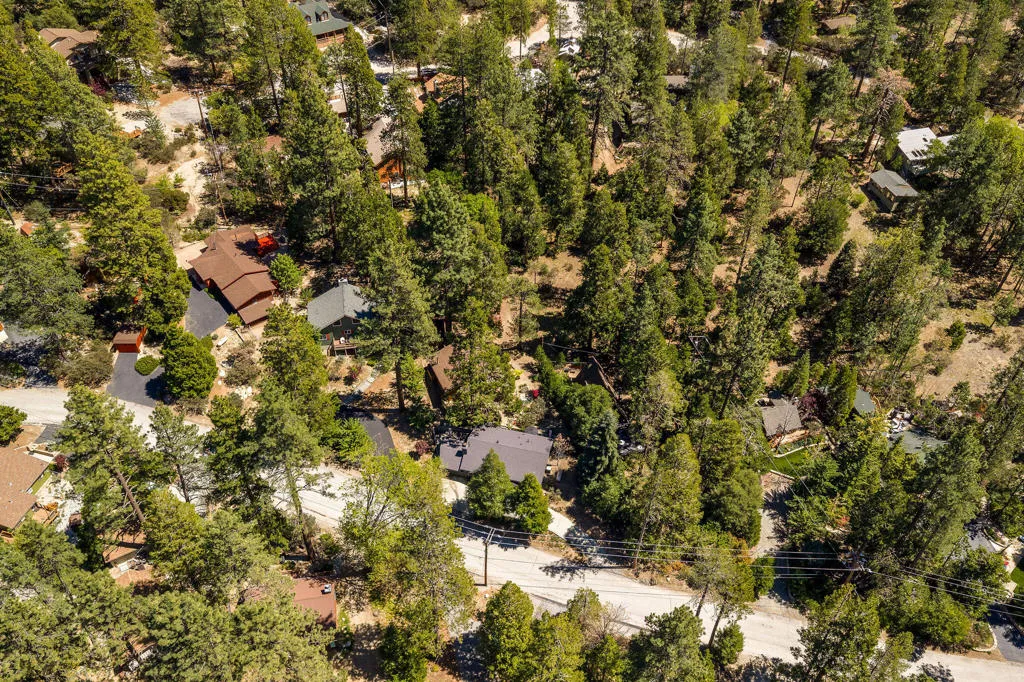 25106RimRockRd-77
