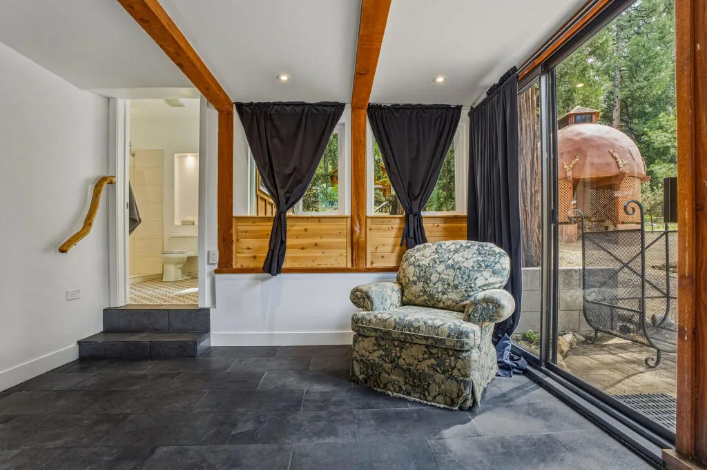 25106RimRockRd-56