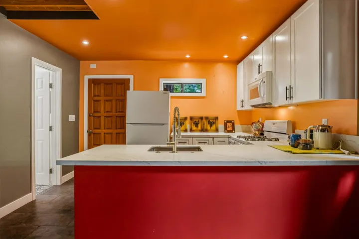 25106RimRockRd-47