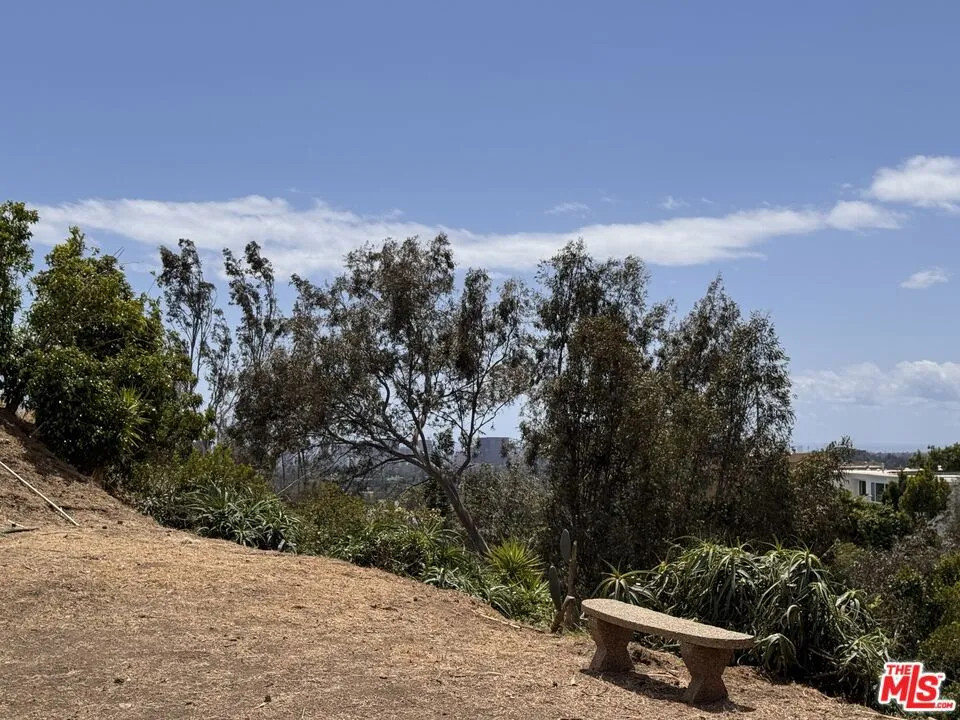 1309 Laurel Way, Beverly Hills, California 90210 — photo 4