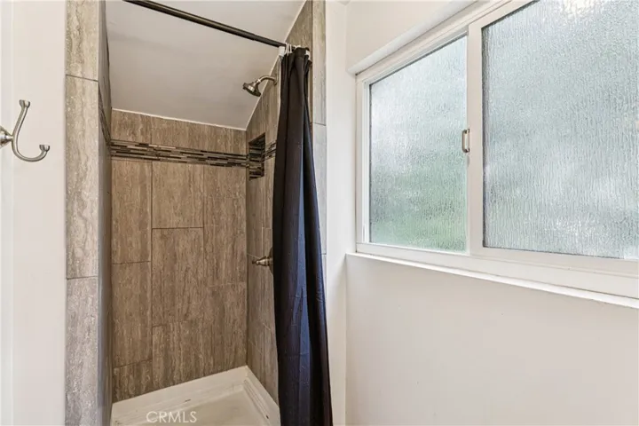 3rd Floor shower