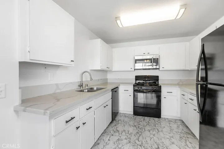 409 Utica, Huntington Beach, California 92648