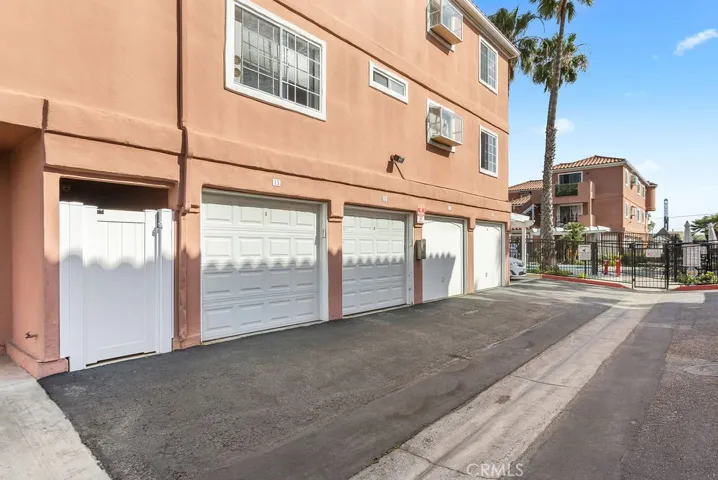409 Utica, Huntington Beach, California 92648