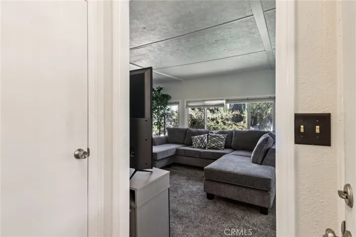 22819 Skylink, Canyon Lake, California 92587