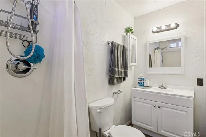 22819 Skylink, Canyon Lake, California 92587