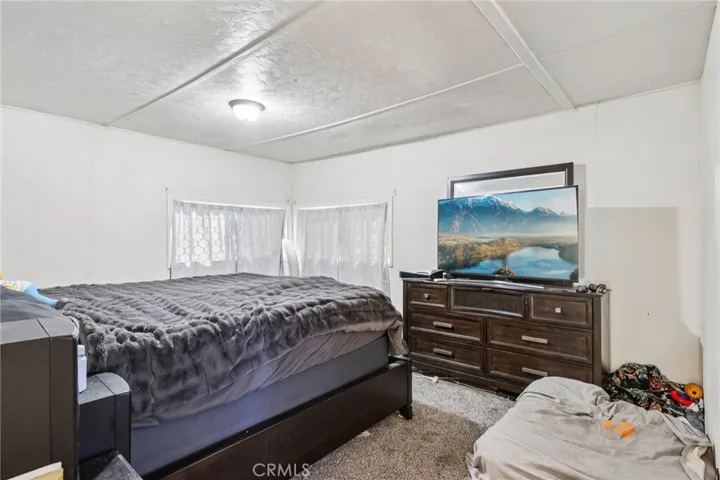 22819 Skylink, Canyon Lake, California 92587