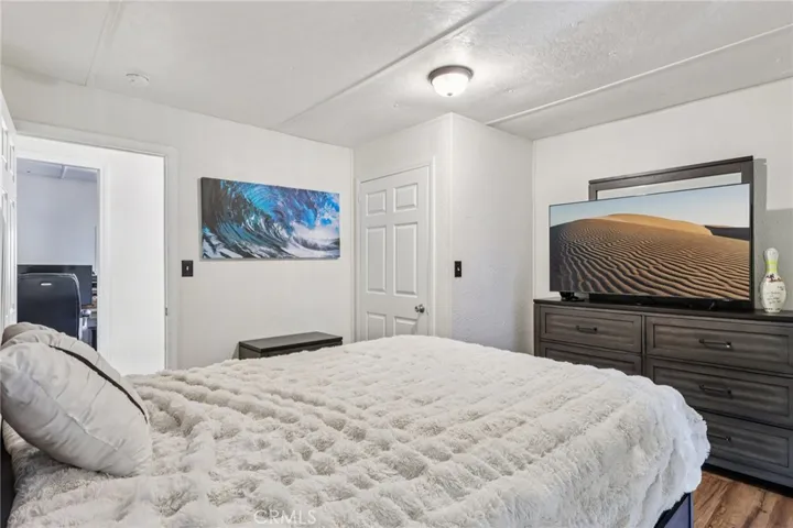 22819 Skylink, Canyon Lake, California 92587
