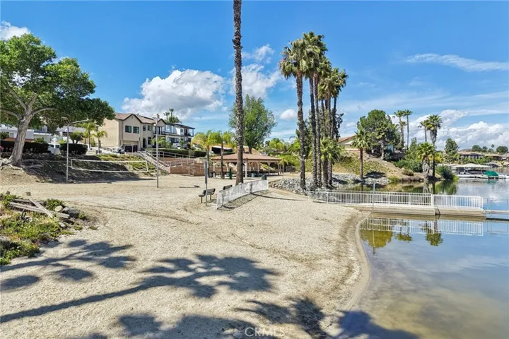 22819 Skylink, Canyon Lake, California 92587