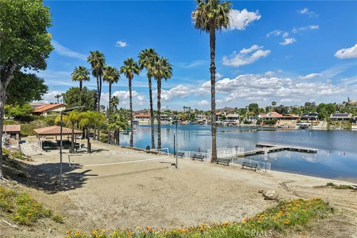 22819 Skylink, Canyon Lake, California 92587