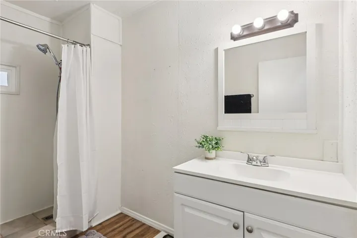 22819 Skylink, Canyon Lake, California 92587