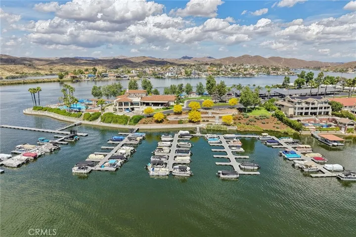 22819 Skylink, Canyon Lake, California 92587