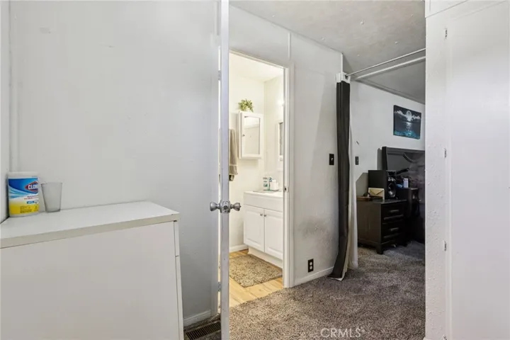 22819 Skylink, Canyon Lake, California 92587