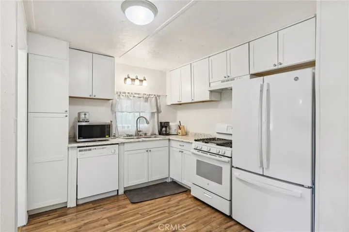 22819 Skylink, Canyon Lake, California 92587