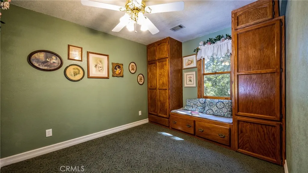 upstairs bedroom built ins