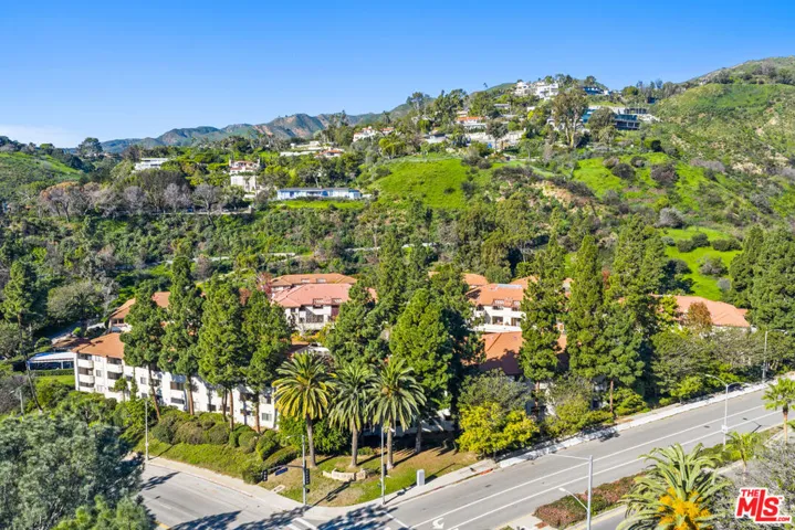 501 Palisades Drive 205, Pacific Palisades, California 90272