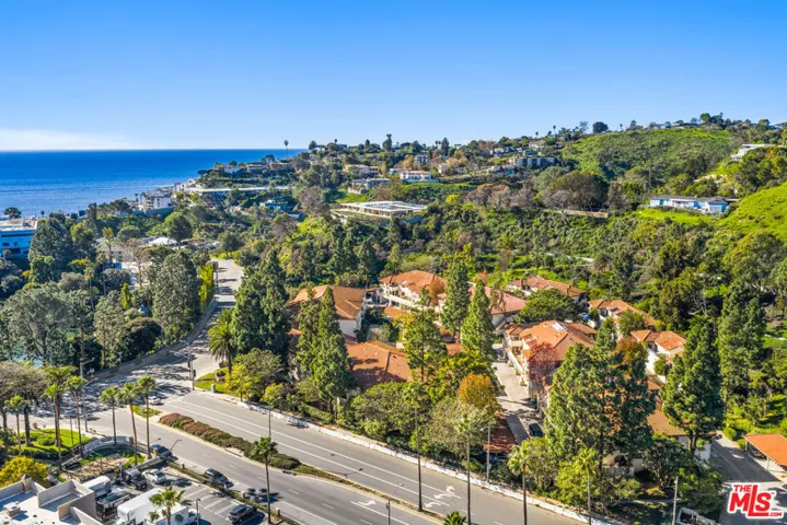501 Palisades Drive 205, Pacific Palisades, California 90272