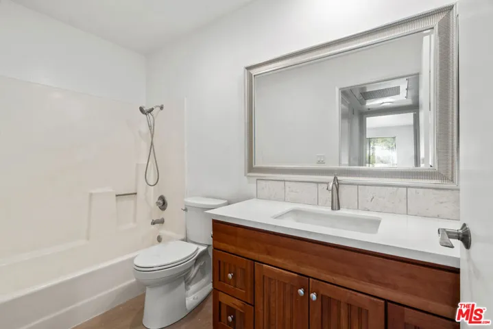 501 Palisades Drive 205, Pacific Palisades, California 90272