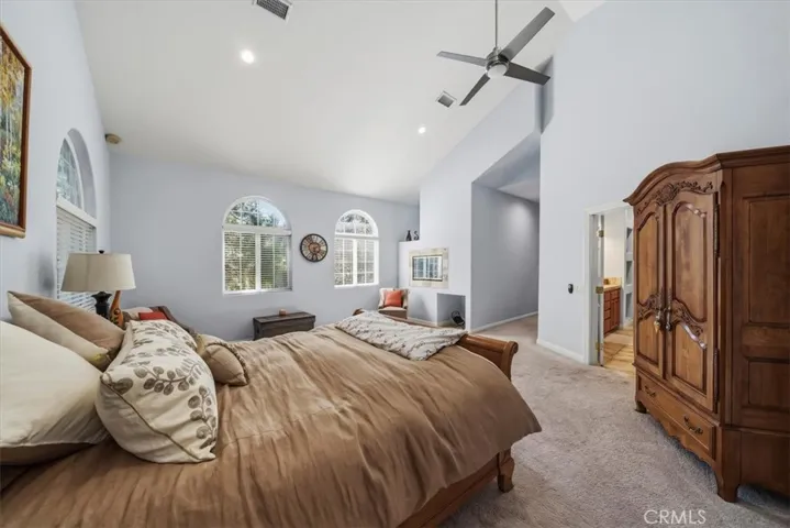 27312 Little Bear, Lake Arrowhead, California 92317