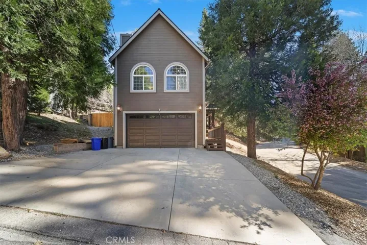 27312 Little Bear, Lake Arrowhead, California 92317