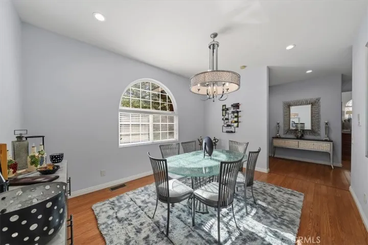 27312 Little Bear, Lake Arrowhead, California 92317